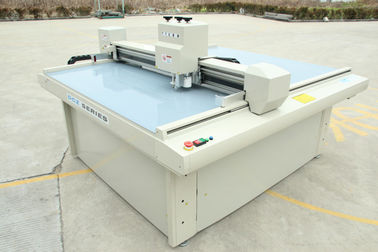 Contoh Corrugated Box Making Machine / Karton Plotter Cutter Ukuran Disesuaikan