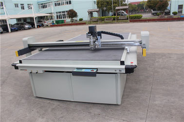 Flatbed Digital Mat Cutting Machine, Peralatan Pemotongan CNC Perangkat Lunak CAD Dihubungkan