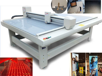 Acrylic Engraving Cardboard Grooving Machine Efektif Area Pemotongan 3000mm * 1600mm